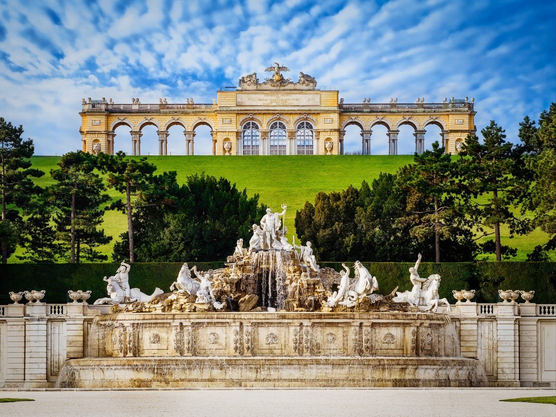 vienna-city-tour-with-schonbrunn-palace